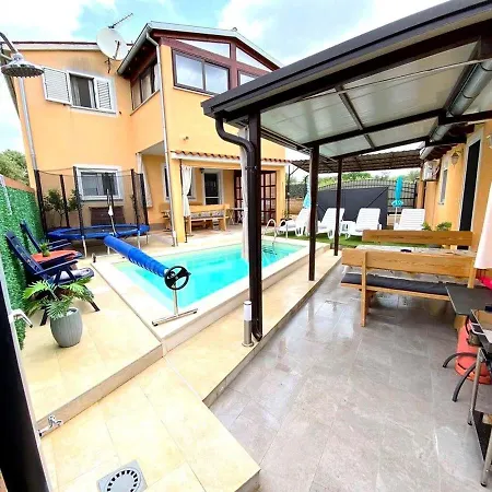 Orangine Apartman Fažana